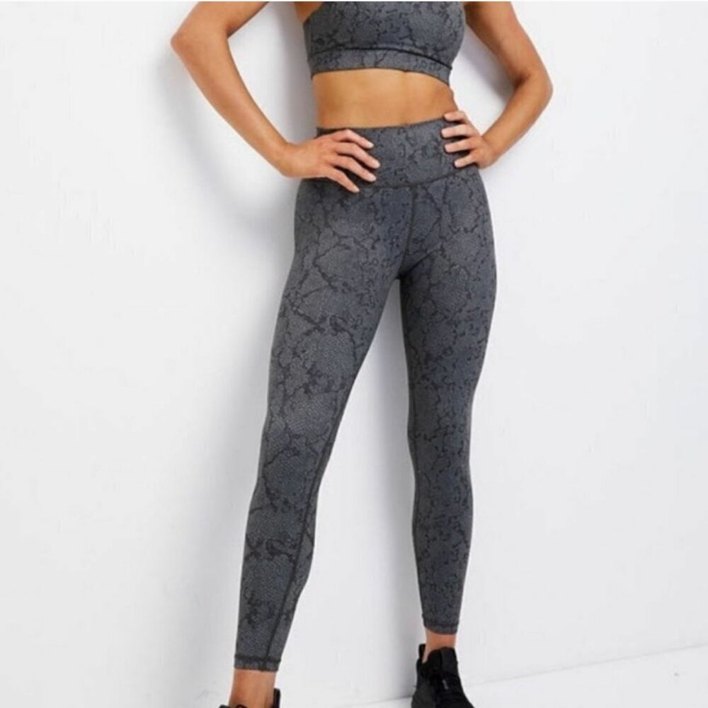 Allfenix Python Charcoal/Black 7/8 Leggings SIZE LARGE